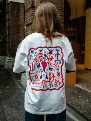 DSCF4675 Oversized T-shirt, Tussen Draad en Steen