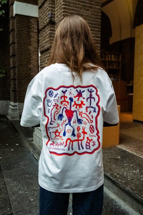 Oversized T-shirt, Tussen Draad en Steen