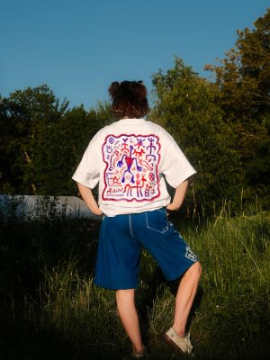 Oversized T-shirt, Tussen Draad en Steen